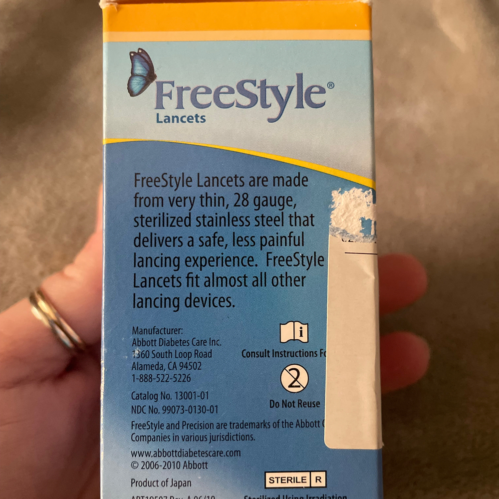 ABBOTT FreeStyle Sterile Lancets For GLucose Care Diabetes - Picture 3 of 6